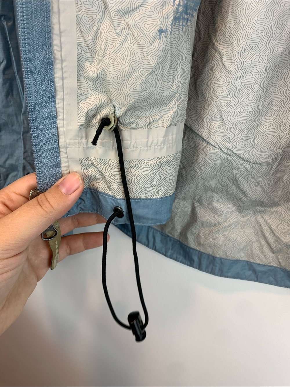 REI blue Raincoat sz M * flawed* hiking biking running camping outdoor canoeing - Picture 10 of 10